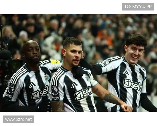 纽卡19岁中场续约谈判进行中